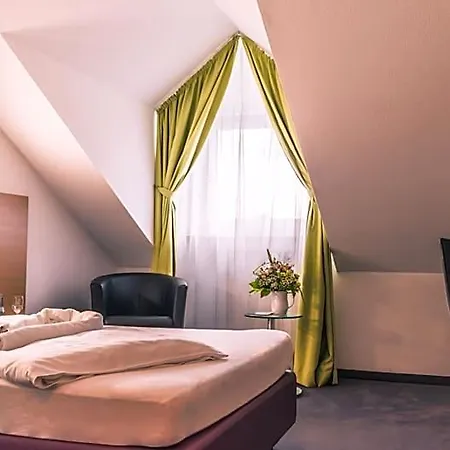 Arberland Tagungshaus מלון 3*